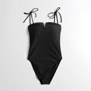 Hollister Notch-Front One Piece